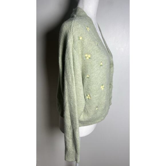 MNG Mango Green Knit Blend Medium V-Neck Button-Up Floral Embroidery Cardigan - Picture 3 of 12